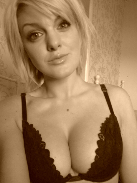 Read more about the article Verbotene Nachbarslust: Mein geiler Fick mit dem Nachbarn