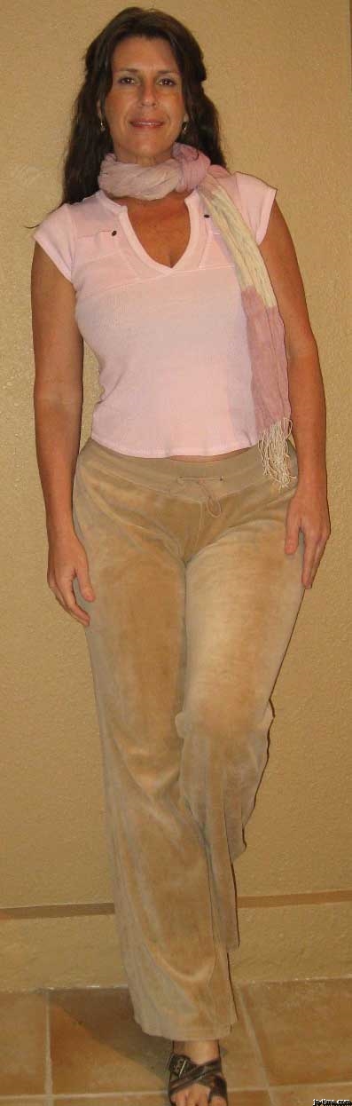 Read more about the article Die verbotene Nacht mit dem Nachbarn – Mein geiles Voyeur-Geheimnis