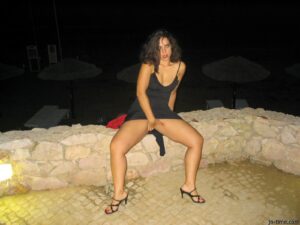 Read more about the article Der heiße Nachbar: Meine verbotene Nacht der Lust