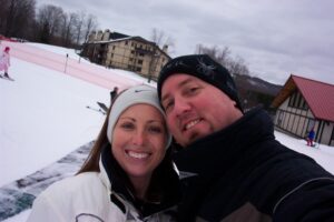 Read more about the article Geile Nacht mit dem Nachbarn: Beobachtet und hart gefickt