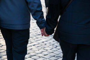 Read more about the article Geheime Blicke zum Nachbarn: Meine wilde Nacht der Lust