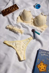 Read more about the article Meine geilen Nachbarn: Das Voyeur-Abenteuer, das alles änderte
